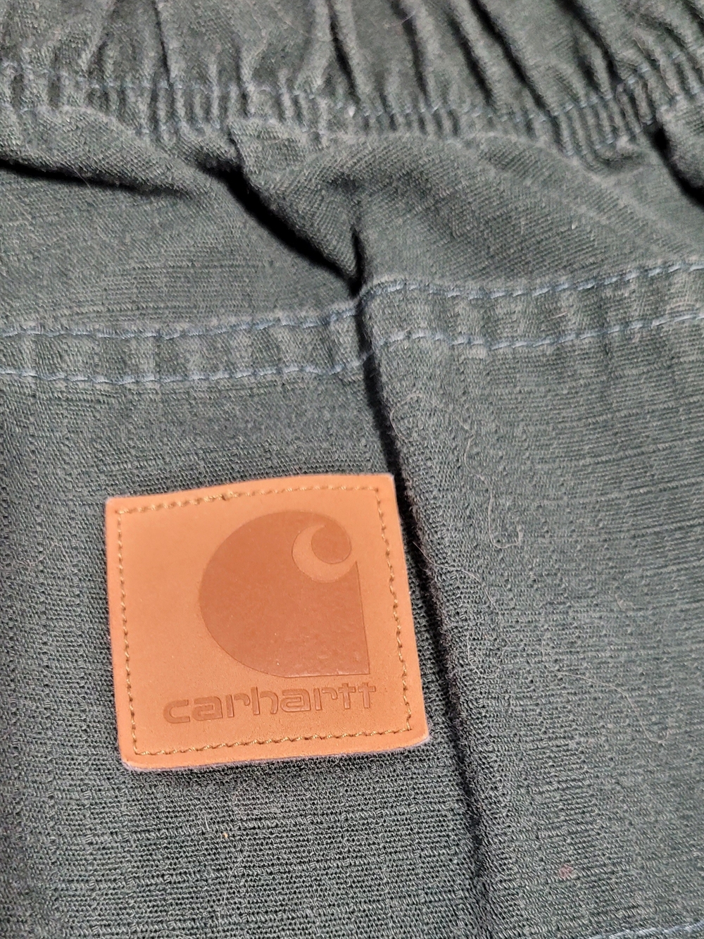 Carhartt Men’s Dark Green Utility Cargo Scrub Set - Picture 8 of 8